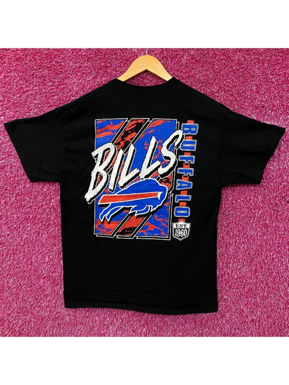 Junk Food Clothing Buffalo Bills Shift T-Shirt Medium